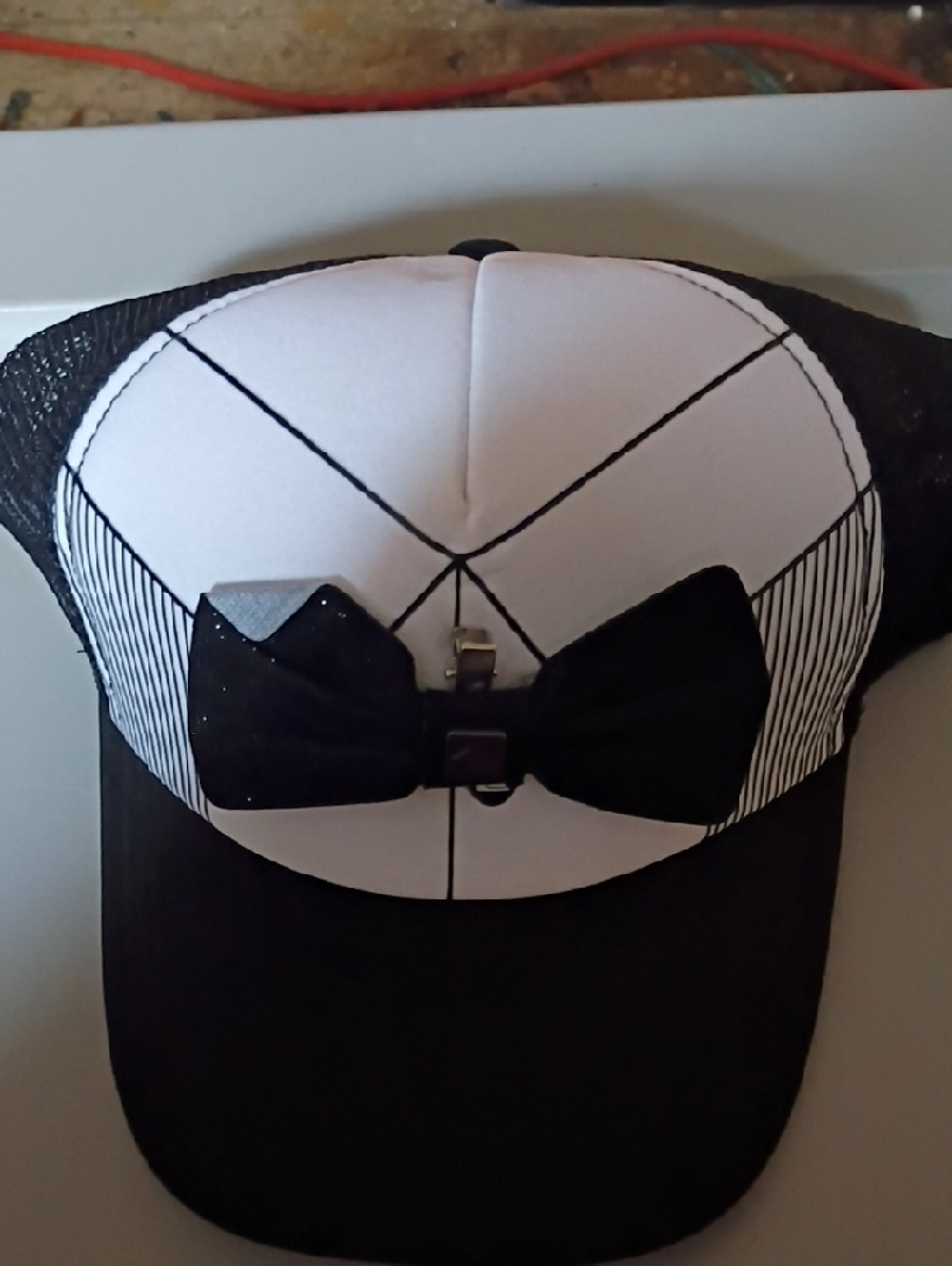 Source Unknown Black & White Bow Trucker Hat